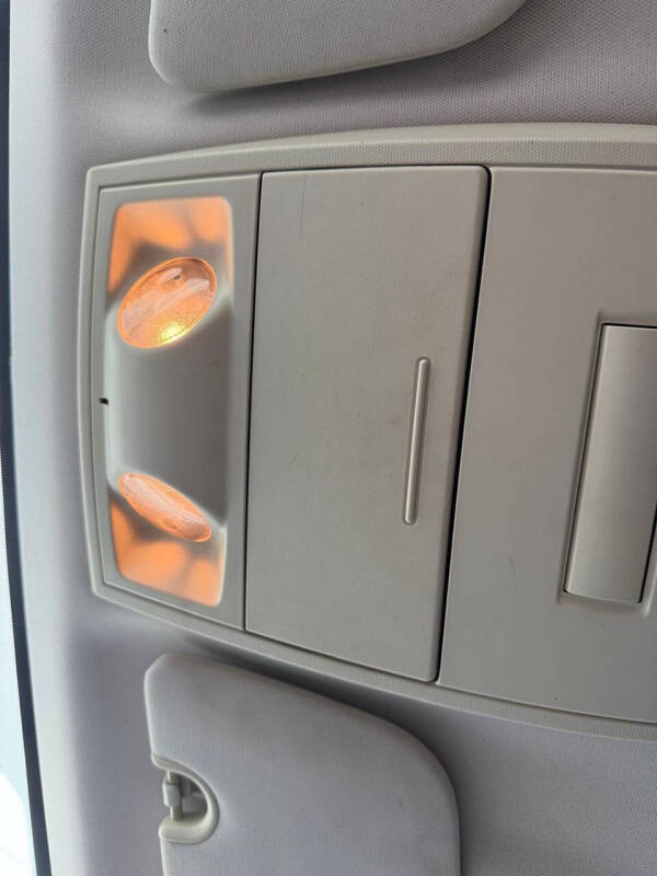 2012 Volkswagen Routan S