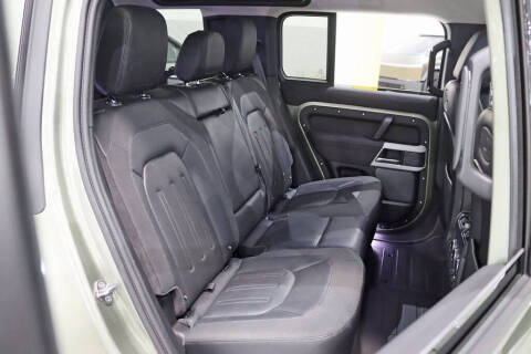 2020 Land Rover Defender 110 SE