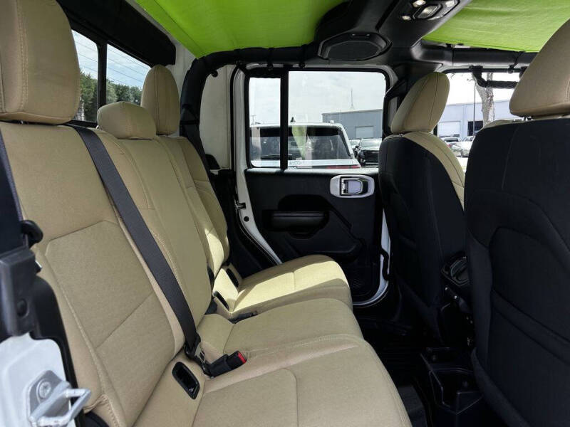 2021 Jeep Gladiator Willys
