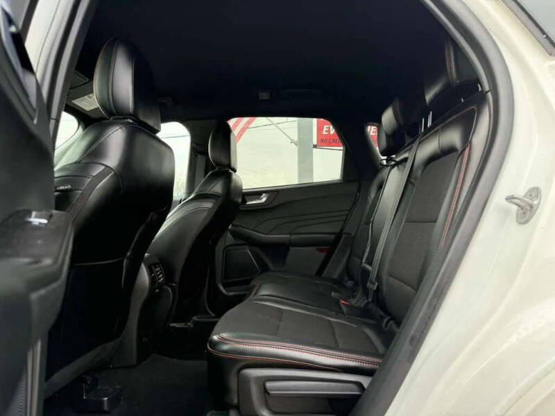2024 Ford Escape ST-Line