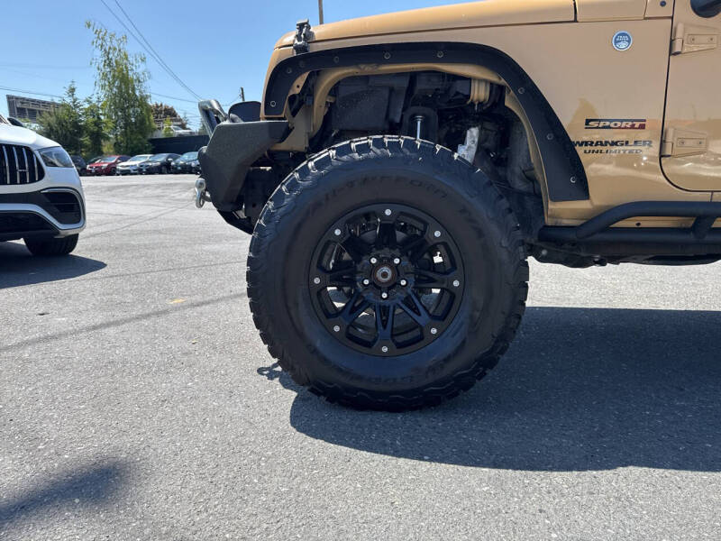 Used 2013 Jeep Wrangler Unlimited Sport with VIN 1C4BJWDG4DL679856 for sale in Edmonds, WA