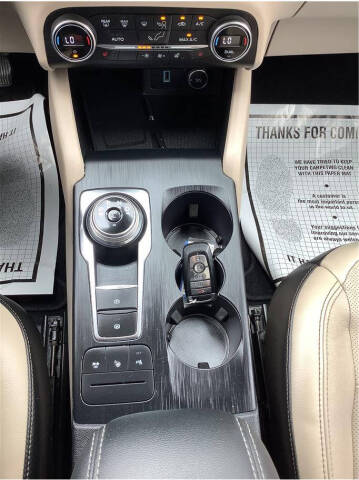 2020 Ford Escape Hybrid Titanium