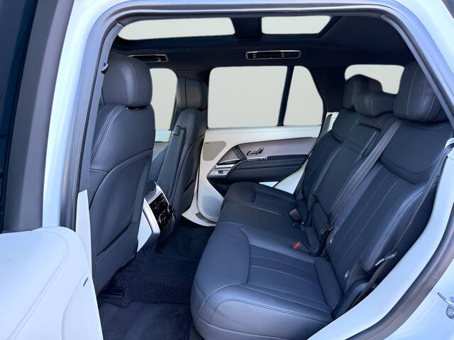 2023 Land Rover Range Rover P400 SE