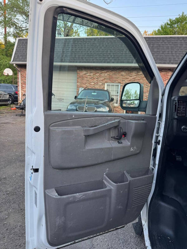 2019 Chevrolet Express 2500