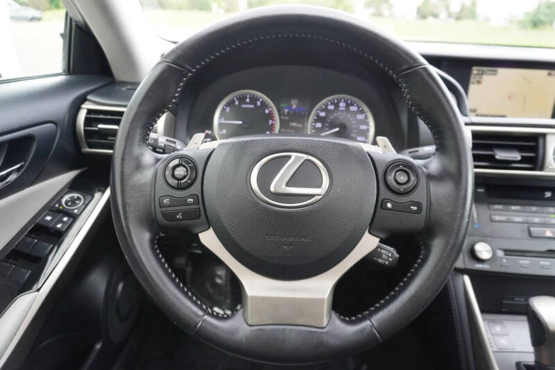 2016 Lexus IS 200t