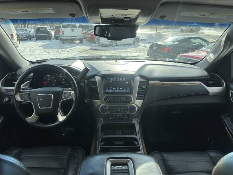 2017 GMC Yukon XL Denali