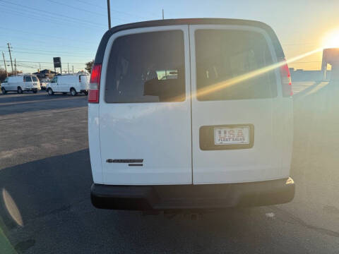 2016 Chevrolet Express LS 3500