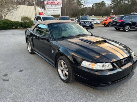 2004 Ford Mustang GT Deluxe