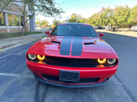 2016 Dodge Challenger SXT Plus