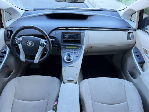 2011 Toyota Prius Three