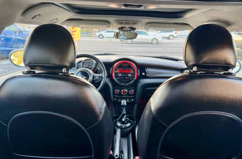 2016 MINI Hardtop 4 Door Cooper