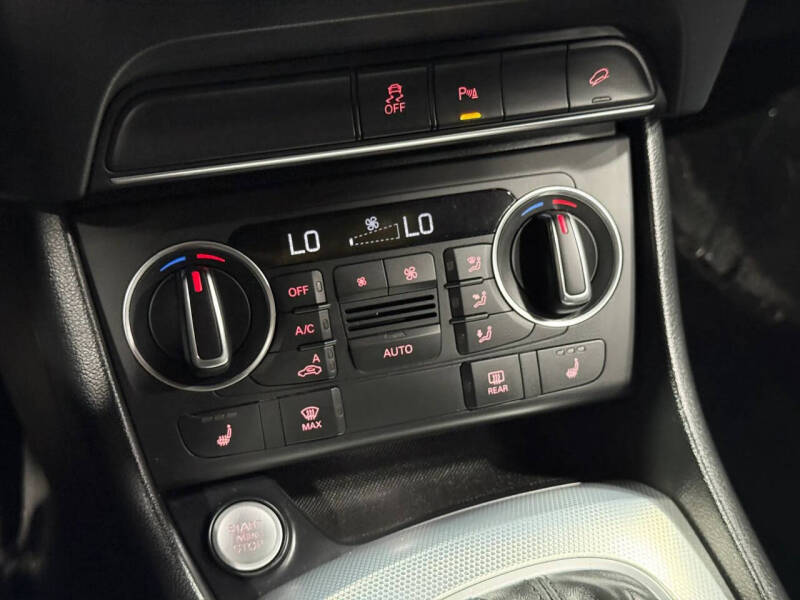 2017 Audi Q3 2.0T quattro Prestige