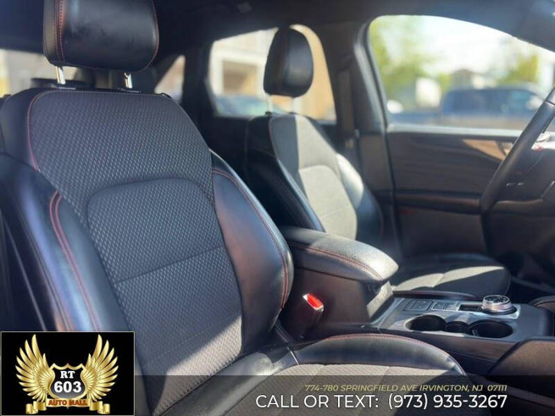 2025 Ford Escape ST-Line