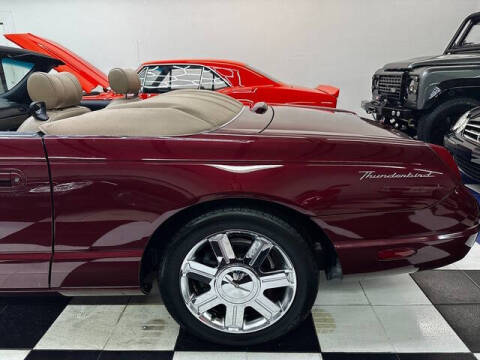 2004 Ford Thunderbird Deluxe