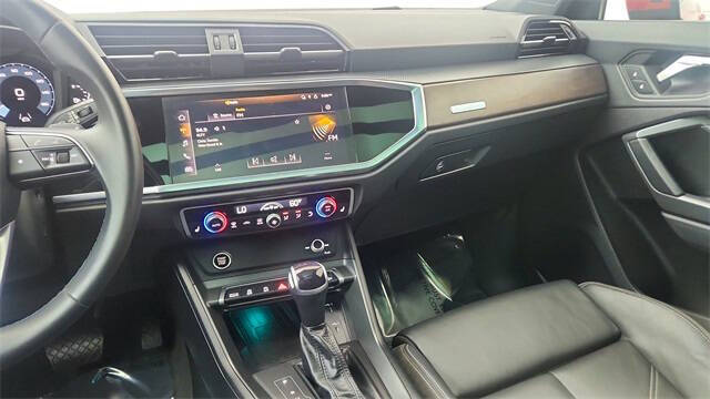 2023 Audi Q3 quattro S line Prem Plus 45 TFSI