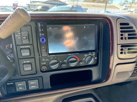 2000 Cadillac Escalade