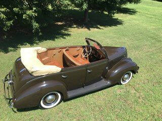 1938 Ford Deluxe
