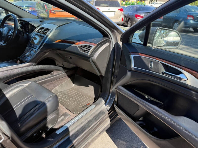 2017 Lincoln MKZ Select