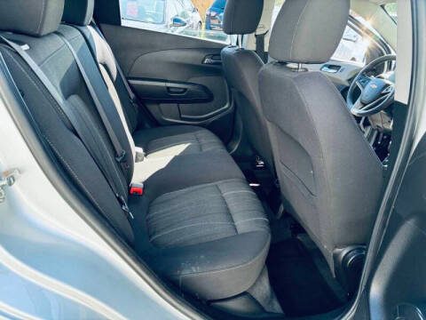 2015 Chevrolet Sonic LT Manual