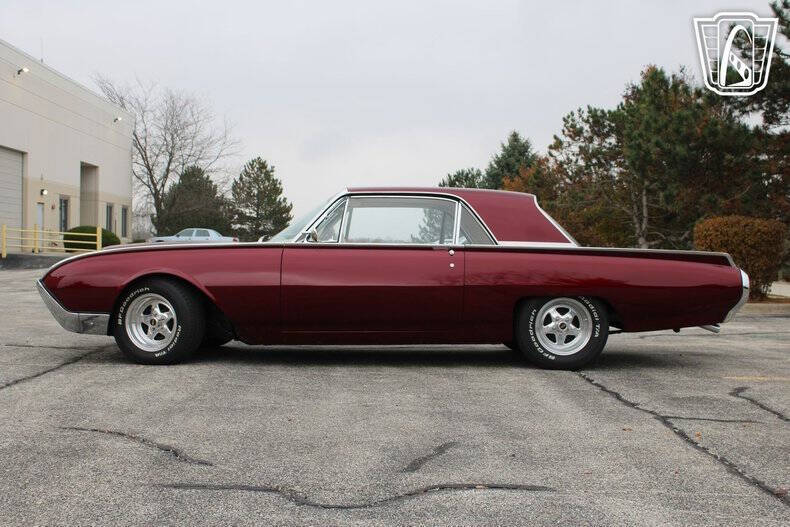1962 Ford Thunderbird
