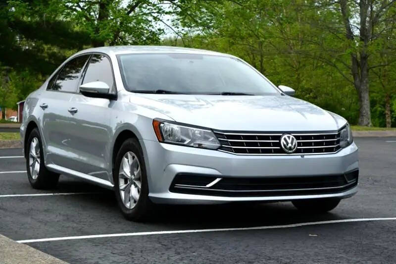 2018 Volkswagen Passat 2.0T S