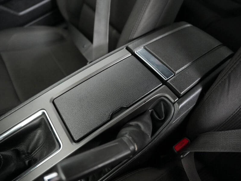 2012 Ford Mustang V6