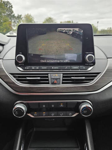 2024 Nissan Altima 2.5 SV