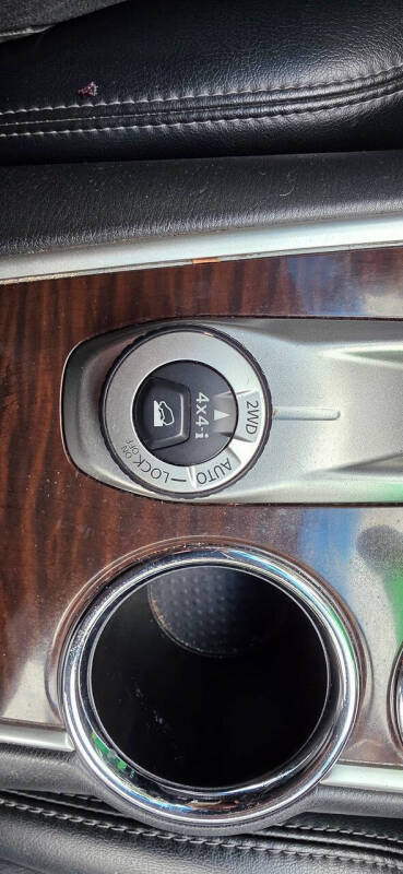 2015 Nissan Pathfinder SL