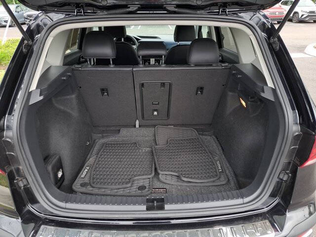 2023 Volkswagen Taos SE