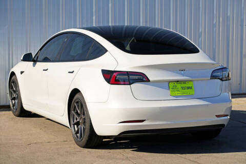 2021 Tesla Model 3 Standard Range Plus