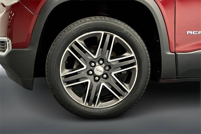 2017 GMC Acadia SLE-2