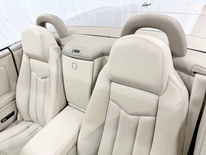 2005 Cadillac XLR