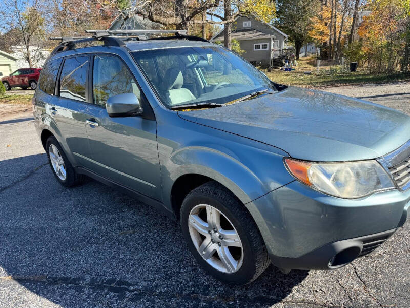 2009 Subaru Forester 2.5X Limited photo 3