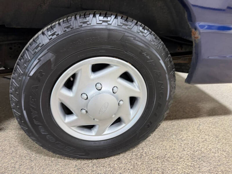 2013 Ford E-Series E-250