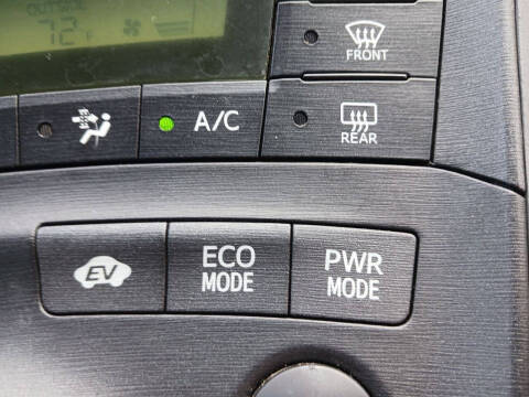 2011 Toyota Prius Three