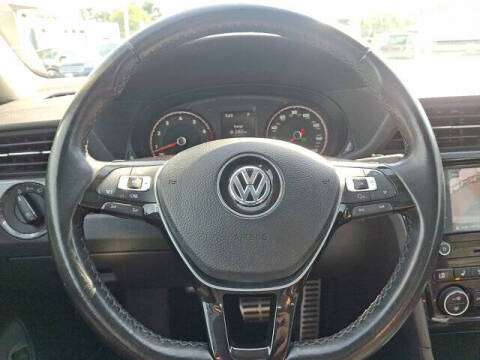 2020 Volkswagen Passat R-Line