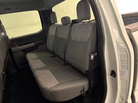 2023 Ford F-150 Lightning XLT