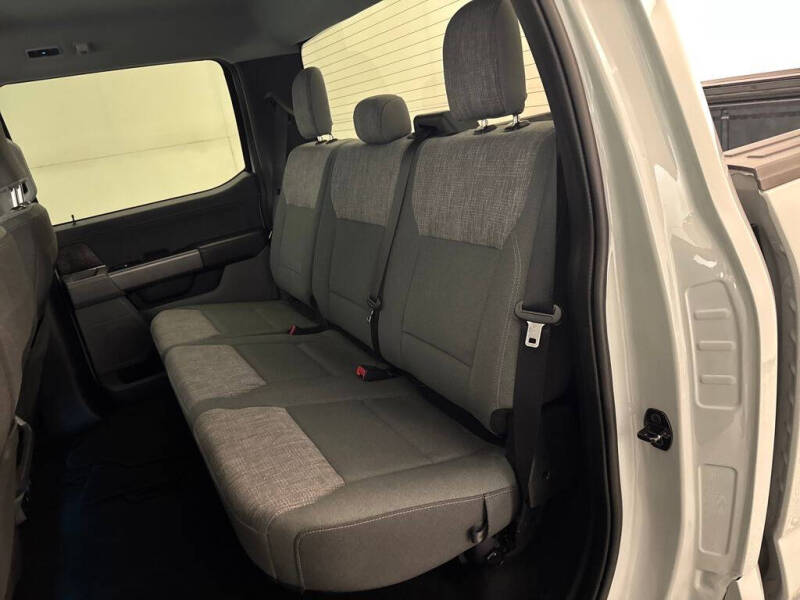 2023 Ford F-150 Lightning XLT