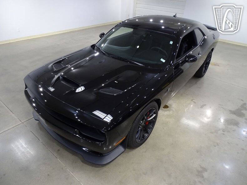 2015 Dodge Challenger SRT Hellcat