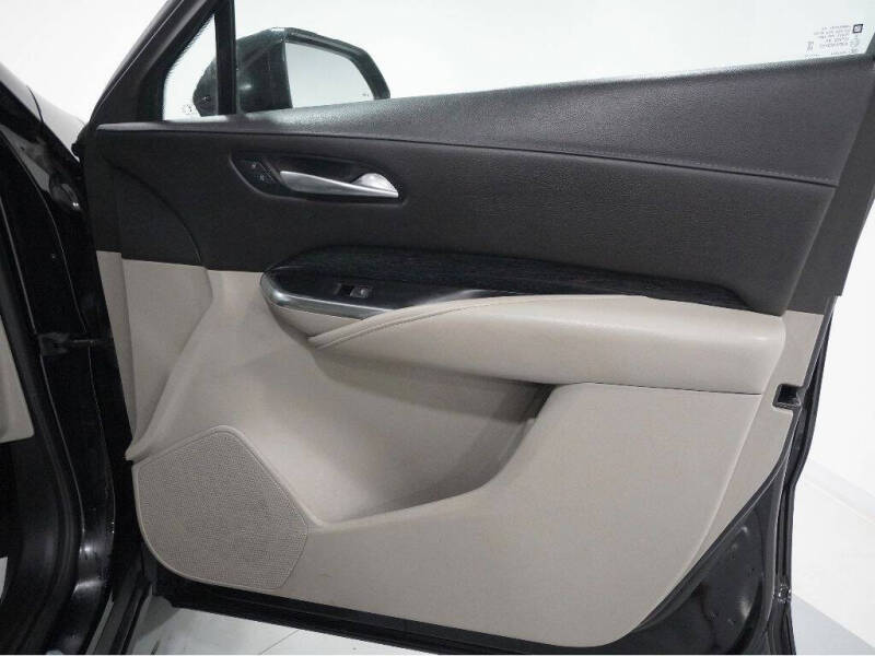 2020 Cadillac XT4 Premium Luxury