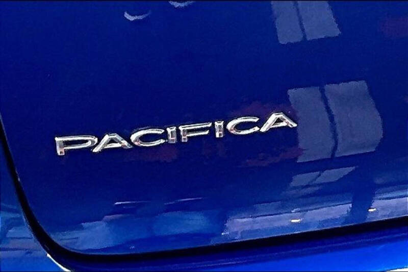 2021 Chrysler Pacifica Touring L