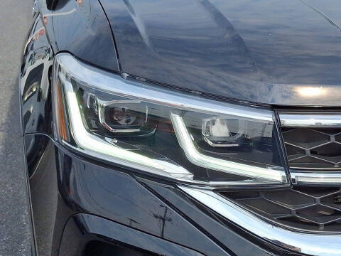 2022 Volkswagen Taos SEL 4Motion