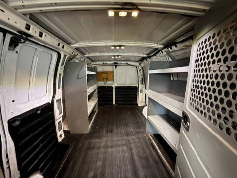 2017 Chevrolet Express 2500