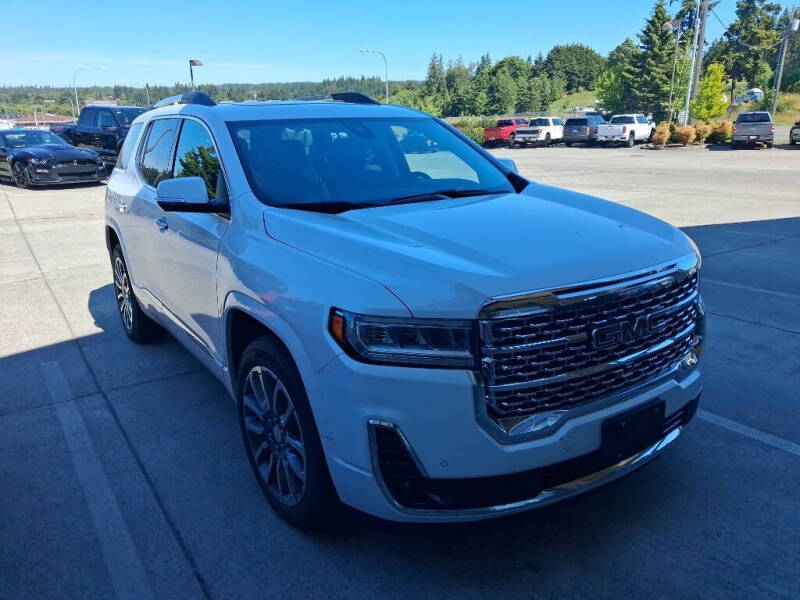 2023 GMC Acadia Denali