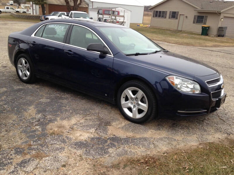 2009 Chevrolet Malibu for sale at Cox Cars & Trux in Edgerton WI