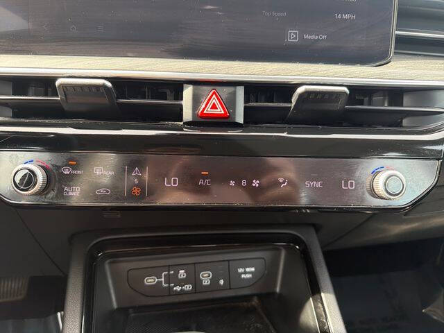 2025 Kia K5 EX