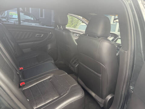 2016 Ford Taurus SHO