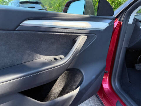 2024 Tesla Model Y Long Range