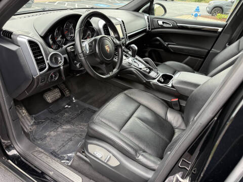 2014 Porsche Cayenne Platinum