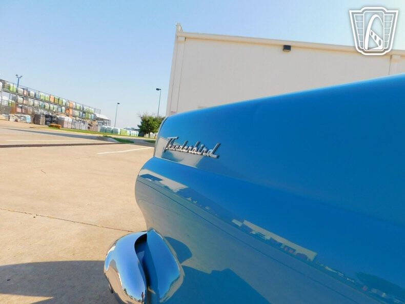 1956 Ford Thunderbird